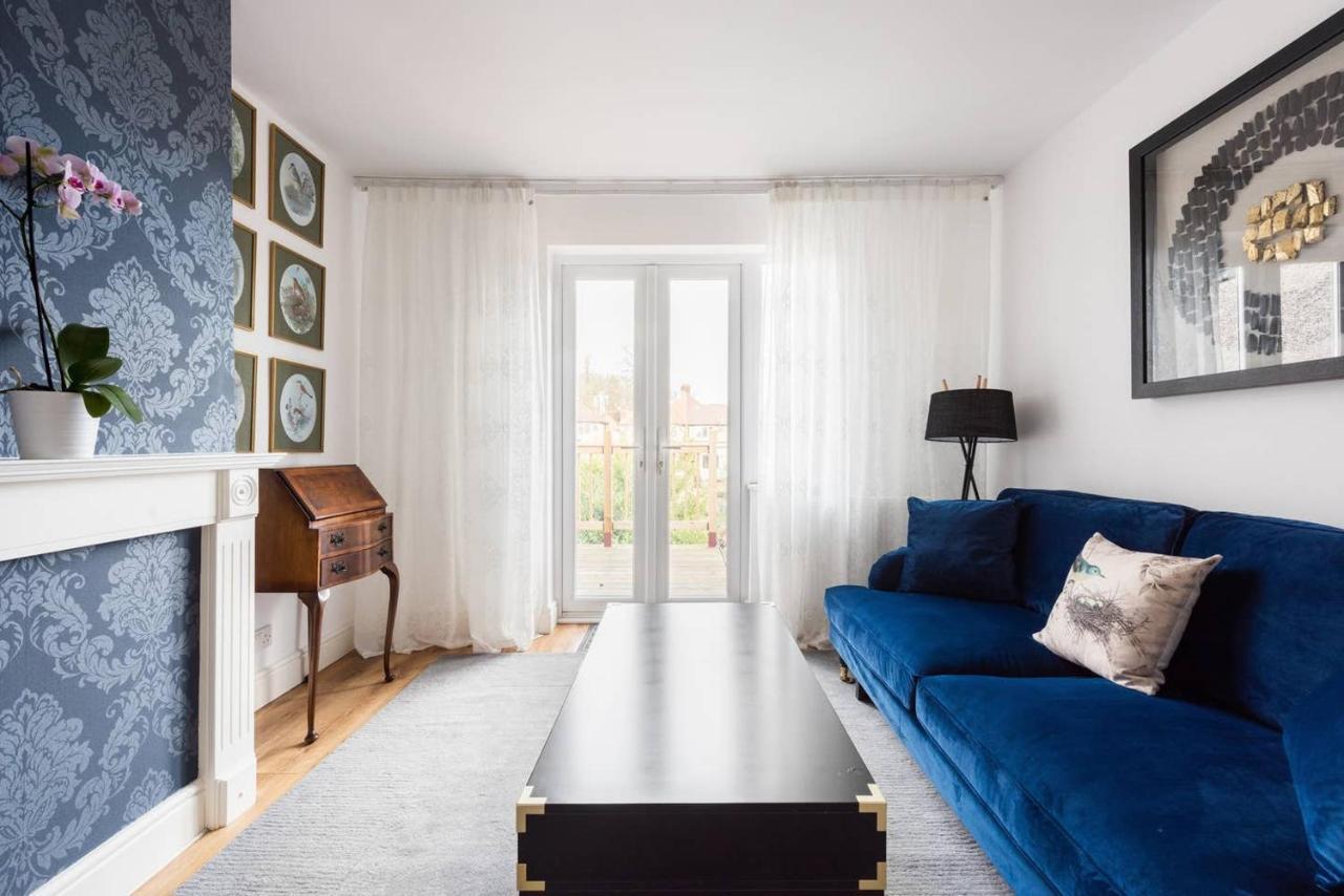 The Bluebird - One Bedroom Apartment In Watford Watford  Eksteriør billede